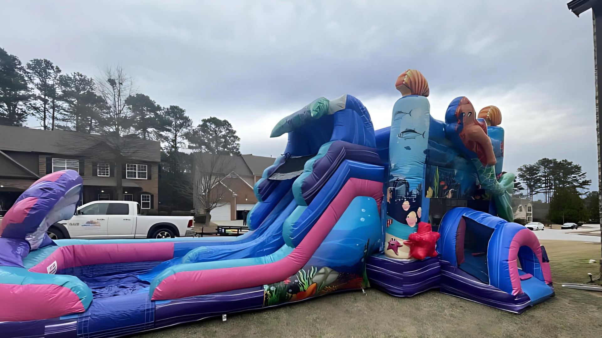 Water Slide Bounce Houses: Perfect for Summer Parties