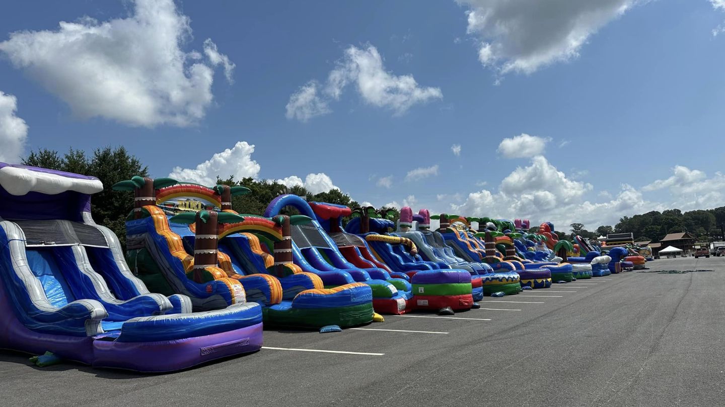 Key Considerations for Choosing Between a Bounce House and a Water Slide